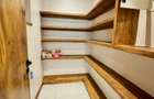 4 Bed Apartment with En Suite in Spring Valley - 12