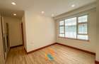 3 Bed Apartment with En Suite in Parklands - 9