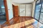 7 Bed House with En Suite in Nyari - 2
