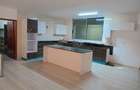 4 Bed Apartment with En Suite in Parklands - 2