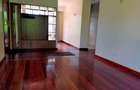 4 Bed House with En Suite in Garden Estate - 5