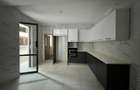 5 Bed Apartment with En Suite in Parklands - 9