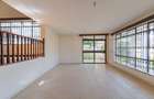 5 Bed House with En Suite in Westlands Area - 4