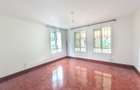 4 Bed House with En Suite at Hillview - 9