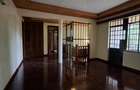 5 Bed House with En Suite in Nyari - 7