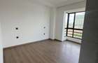 3 Bed Apartment with En Suite at Riverside Drive - 11