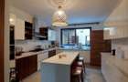 5 Bed Townhouse with En Suite in Lavington - 12