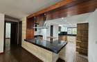 5 Bed House with En Suite in Runda - 16