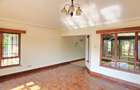 5 Bed Townhouse with En Suite in Runda - 15
