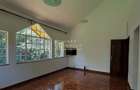 5 Bed Townhouse with Swimming Pool in Rosslyn - 6