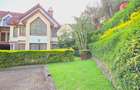 5 Bed Townhouse with En Suite at Off Convent Drive - 2