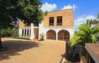 5 Bed House with En Suite in Runda - 12