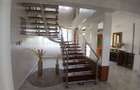 6 Bed House with En Suite at Windy Ridge - 3