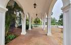 5 Bed House with En Suite at Nyari - 5
