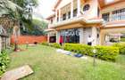 5 Bed Townhouse with En Suite in Lavington - 1