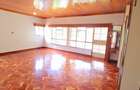5 Bed House with En Suite at Mimosa Drive - 13