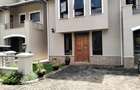 5 Bed Townhouse with En Suite in Lavington - 1