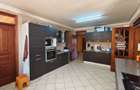 5 Bed Townhouse with En Suite at Lavington Green - 4