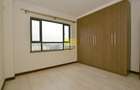 3 Bed Apartment in Parklands - 16