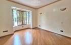 4 Bed Townhouse with En Suite at Westlands - 12