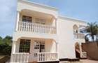 2 Bed House with En Suite in Runda - 1