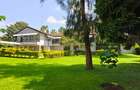 4 Bed House with En Suite in Nyari - 1