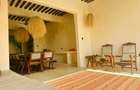 6 Bed House with Swimming Pool in Lamu - 10