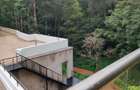 5 Bed House with En Suite at Kyuna Rise - 11
