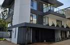 5 Bed Townhouse with En Suite in Lavington - 1