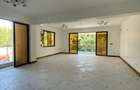 Serviced 3 Bed Apartment with En Suite in Nyali Area - 7