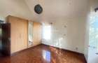 5 Bed Townhouse with En Suite in Lavington - 11