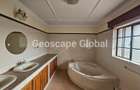 5 Bed Townhouse with En Suite in Spring Valley - 7