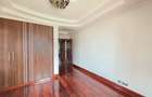 5 Bed House with En Suite at Old Runda - 19
