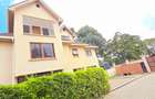 5 Bed Townhouse with En Suite at Lavington Green - 4