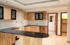 5 Bed Townhouse with En Suite in Lavington - 10