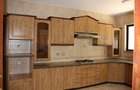 4 Bed Villa with En Suite in Westlands Area - 10