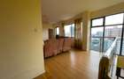 5 Bed Apartment with En Suite in Brookside - 19