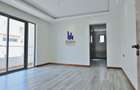 6 Bed Townhouse with En Suite in Lavington - 11