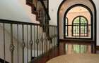 5 Bed Townhouse with En Suite in Riverside - 12