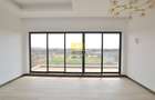 1 Bed Apartment with Swimming Pool in Rosslyn - 3