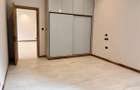 4 Bed Townhouse with En Suite in Loresho - 11