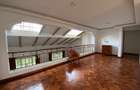 5 Bed House with En Suite in Runda - 9