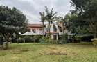 5 Bed House with En Suite in Runda - 1