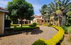 5 Bed House with En Suite in Runda - 12