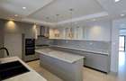 5 Bed Townhouse with En Suite in Kyuna - 17