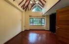 5 Bed Townhouse with En Suite in Lavington - 8