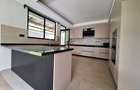 5 Bed Townhouse with En Suite in Lavington - 14