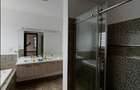 5 Bed Townhouse with En Suite in Lavington - 8