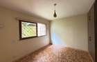 4 Bed House with En Suite in Lavington - 16