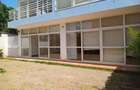 5 Bed Villa with En Suite at Convent Road - 14